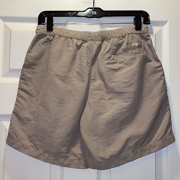 The North Face Tan Nylon Cargo shorts - Picture 7 of 7